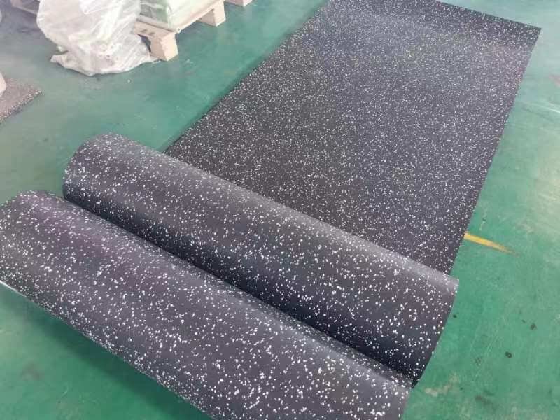 Процесс установки акустической подложки